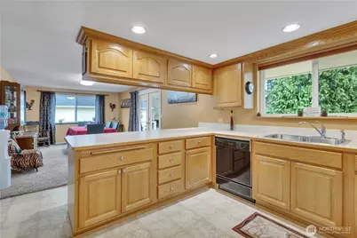 2727 108th Avenue E, Edgewood, WA 98372 - Photo 8