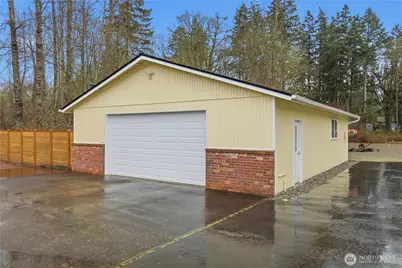 2727 108th Avenue E, Edgewood, WA 98372 - Photo 32