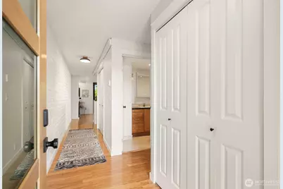 9909 NE 1st #306, Bellevue, WA 98004 - Photo 2