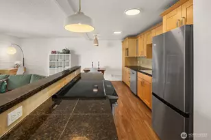 9909 NE 1st, Bellevue, WA 98004 - Photo 10