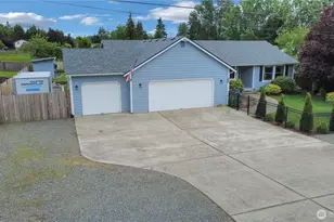 10909 Vickery Ave E, Tacoma, WA 98446 - Photo 2