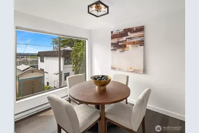 2633 Franklin Avenue E #102, Seattle, WA 98102 - Photo 12