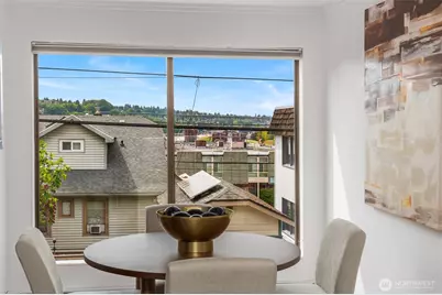 2633 Franklin Avenue E #102, Seattle, WA 98102 - Photo 4