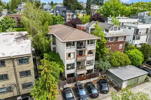2633 Franklin Ave E, Seattle, WA 98102 - Photo 22