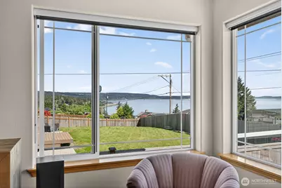 510 Sunnycrest, Camano Island, WA 98282 - Photo 16