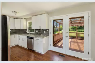 14028 Serene Way, Lynnwood, WA 98087 - Photo 18