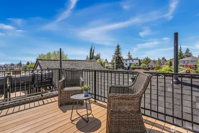 8330 24th Avenue NW, Seattle, WA 98117 - Photo 2