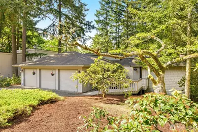 5221 Somerset Drive SE, Bellevue, WA 98006 - Photo 2