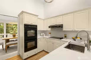 5221 Somerset Dr SE, Bellevue, WA 98006 - Photo 14