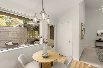 5221 Somerset Drive SE, Bellevue, WA 98006 - Photo 12