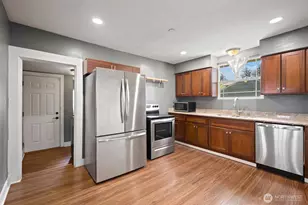 522 S 51st St, Tacoma, WA 98408 - Photo 14