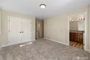 945 NW Heller St, Oak Harbor, WA 98277 - Photo 24
