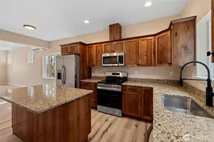 945 NW Heller St, Oak Harbor, WA 98277 - Photo 18