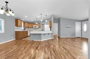 4264 Lakeview Ln SE, Lacey, WA 98503 - Photo 4