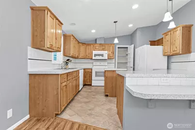 4264 Lakeview Lane SE, Lacey, WA 98503 - Photo 8