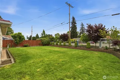 1860 S 128th Street, Burien, WA 98168 - Photo 24