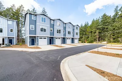 945 NW Heller Street #A2, Oak Harbor, WA 98277 - Photo 1