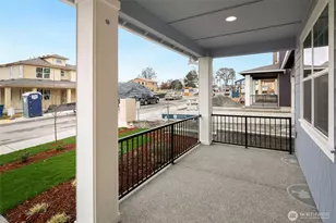 592 SW 97th St, Seattle, WA 98106 - Photo 2
