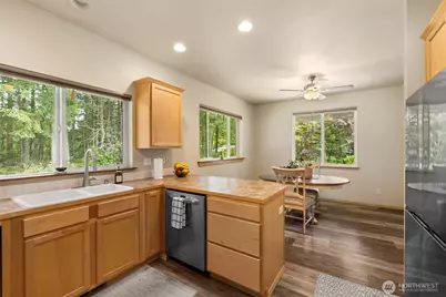 5056 SW Lake Helena Road, Port Orchard, WA 98367 - Photo 10