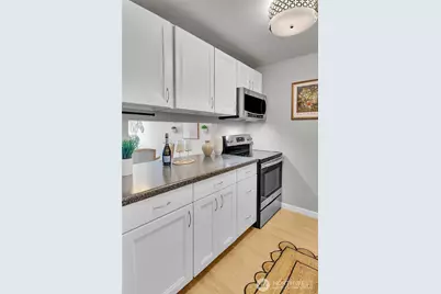 612 Prospect Street #204, Seattle, WA 98109 - Photo 10