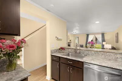 280 Newport Wy NW NW #B15, Issaquah, WA 98027 - Photo 12