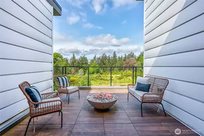 227 Ebi Lane NE, Bainbridge Island, WA 98110 - Photo 22