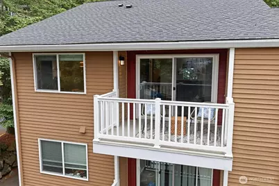 8642 164th Avenue NE #B204, Redmond, WA 98052 - Photo 1
