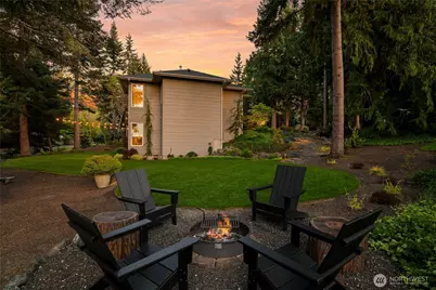 28 Strawberry Point Road, Bellingham, WA 98229 - Photo 4
