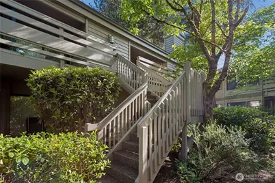 1380 Bellevue Way NE #4, Bellevue, WA 98004 - Photo 16