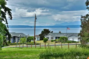 538 Bush Point Rd, Freeland, WA 98249 - Photo 12
