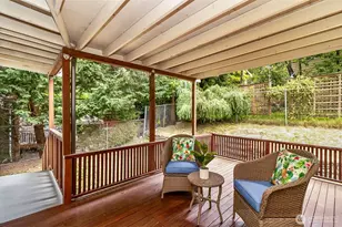 8800 Ravenna Ave NE, Seattle, WA 98115 - Photo 16