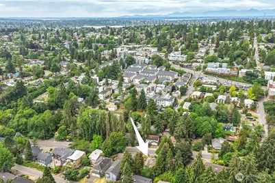 8800 Ravenna Avenue NE, Seattle, WA 98115 - Photo 24