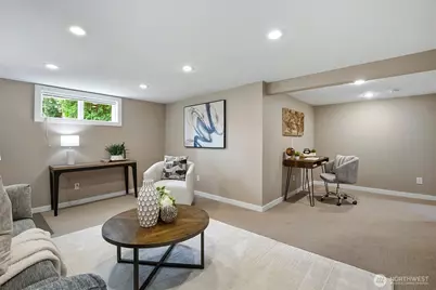 8800 Ravenna Avenue NE, Seattle, WA 98115 - Photo 14