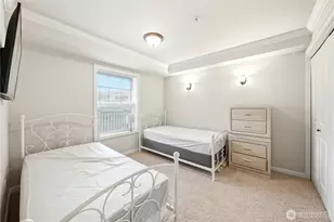 680 32nd St, Bellingham, WA 98225 - Photo 16
