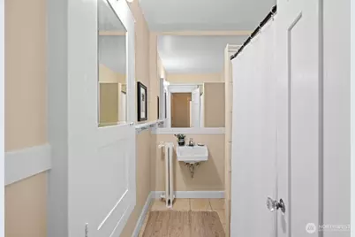 1804 E Republican Street #5, Seattle, WA 98112 - Photo 14