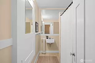 1804 E Republican St, Seattle, WA 98112 - Photo 14