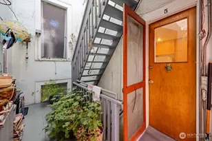 1804 E Republican St, Seattle, WA 98112 - Photo 20