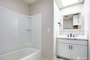 19151 7th Ave NE, Shoreline, WA 98155 - Photo 8