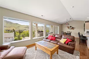 808 W Manson Hwy, Chelan, WA 98816 - Photo 4