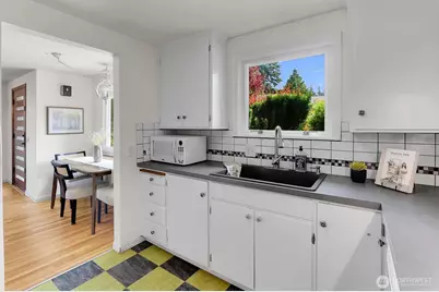 10515 1st Avenue NW, Seattle, WA 98177 - Photo 10