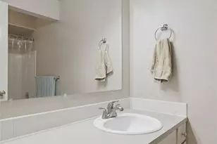 2820 15th Ave W, Seattle, WA 98119 - Photo 22