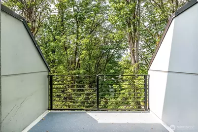 3855 21st Avenue SW, Seattle, WA 98106 - Photo 24