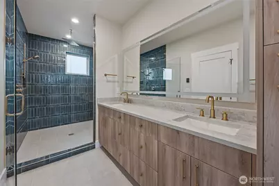 910 15th Avenue #C, Seattle, WA 98122 - Photo 18