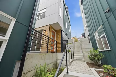 910 15th Avenue #C, Seattle, WA 98122 - Photo 28