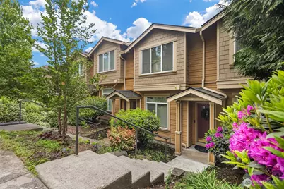 23300 SE Black Nugget Road #M2, Issaquah, WA 98029 - Photo 2