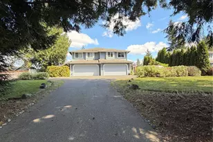 22615 W 44th Ave, Mountlake Terrace, WA 98043 - Photo 2
