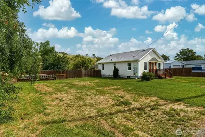 748 Carrie Avenue, Walla Walla, WA 99362 - Photo 2