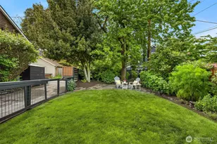 1131 19th Ave E, Seattle, WA 98112 - Photo 12