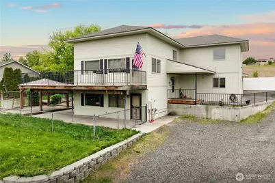 1605 S 80th Avenue, Yakima, WA 98902 - Photo 1