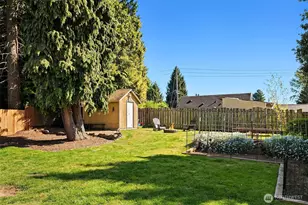 7439 S 116th Pl, Seattle, WA 98178 - Photo 18